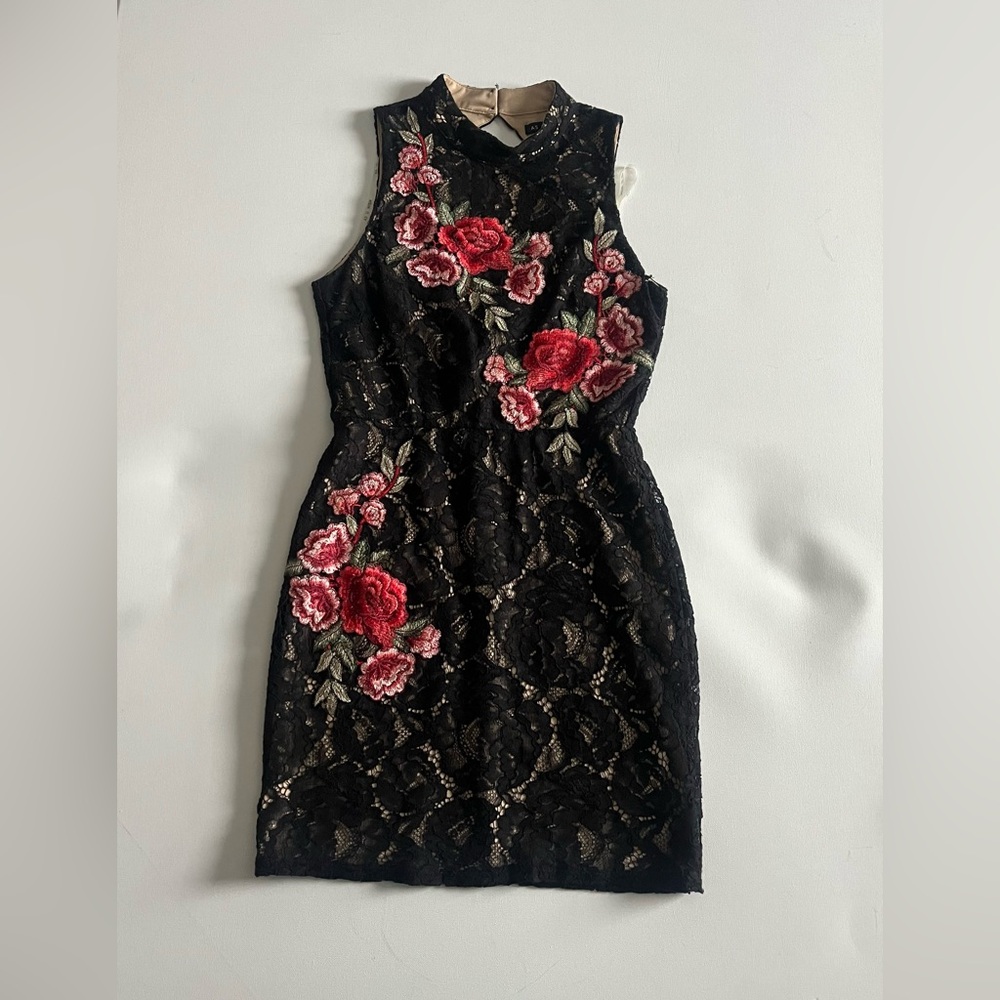 As U Wish Black Lace BodyCon Dress Red and Pink Floral Embroidery Small READ